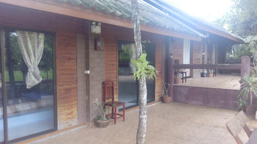 The Local Story Resort Ban Mon Talaeng Ngoại thất bức ảnh