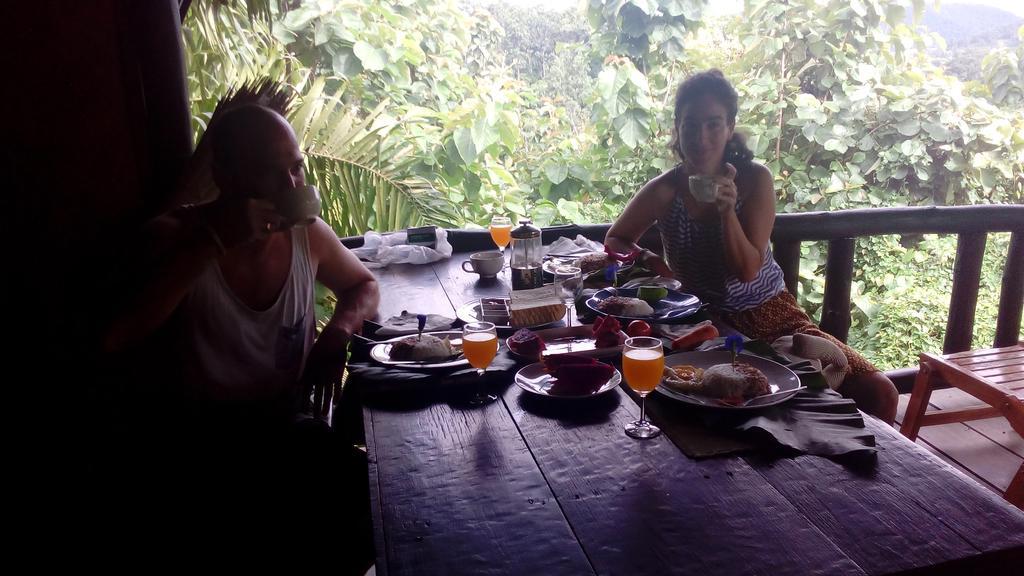 The Local Story Resort Ban Mon Talaeng Ngoại thất bức ảnh